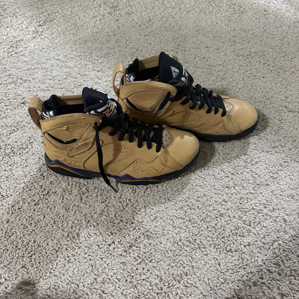 Jordan Retro 7 Beige and Black Sneakers - Picture 3 of 3